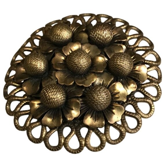 Vintage Floral Sash Brass Brooch 1920s Intricate Flower Design - Picture 2 of 5